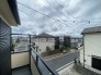 閑静な住宅地で、小さなお子様がいるご家族にも安心。
