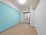 今からここを誰のお部屋にしようか、そんな洋室。
