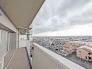 ワイドな幅のバルコニー、カラッと洗濯物が乾きそう。
