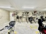 マンション敷地内の屋根付き駐輪スペース