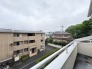 車の通りも少ない閑静な住宅地。子育てにも、第二の人生にも。
