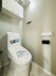 新しくお住まいになる方のことを考えて、トイレも新品に交換しました。
