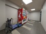エントランスに設置された自動販売機