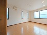 たっぷりの陽光に包まれる明るい住まい。
