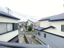 広々バルコニーから、たっぷり太陽の恵みが得られます。
