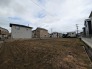 車通りの少ない閑静な住宅地、のびのびした子育てに適します。
