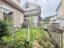 広々とした南庭は、太陽の下のリビングかもしれません。
