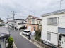 車の通りも少ない閑静な住宅地。子育てにも、第二の人生にも。
