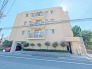 幹線道路から１本入った現地は、想像以上に静かに感じられます。
