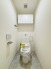 新しくお住まいになる方のことを考えて、トイレも新品に交換しました。
