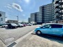 マンション敷地内の駐車スペース