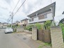 幅員こそやや狭くても、その分交通量が少なくて安心。
