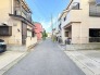 前面道路。