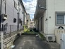 ベッドタウンにスタンダードなサイズのお庭付き。
