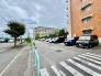 マンション敷地内の駐車スペース