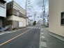 車の通りも少ない閑静な住宅地。子育てにも、第二の人生にも。
