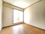 子供部屋には丁度良い洋室。
