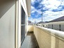 ゆとりの広さを確保したバルコニー。お布団を干すのも、この広さならラクラク。
