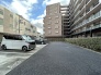駐車場。