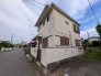 車通りの少ない閑静な住宅地、のびのびした子育てに適します。
