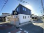 幹線道路から１本入った現地は、想像以上に静かに感じられます。
