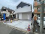 当分譲地はこちらの一棟のみの現場となります。ご覧になれますので、お気軽にお問い合わせください。
