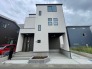 車の通りも少ない閑静な住宅地。子育てにも、第二の人生にも。
