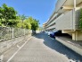 マンション敷地内の駐車場
