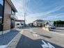 道路は６ｍほどになると駐車の際の停めやすさがかなり違ってきます。
