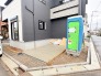駐車場は２台まで駐車可能。マイカーの車幅もお確かめください。
