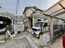 駐車場は停めやすい広さで３台可、家庭菜園も楽しめる。敷地のびのび約４４坪。
