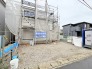 並列４台駐車可能な、ゆとりのカースペースがここに。
