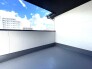 らくらくお洗濯を助ける広いバルコニー。
