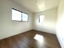 新築の木の匂いのする室内。写真では伝わらないので、ぜひ現地でお確かめください。
