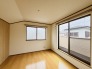 広々バルコニーから、たっぷり太陽の恵みが得られます。
