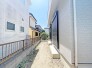 季節のお花を少し楽しむくらいなら、このお庭で十分かも。
