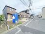 閑静な住宅地で、小さなお子様がいるご家族にも安心。
