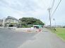 風通し・日当たりに優れる角地。開放感をお楽しみください。
