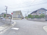閑静な住宅地で、小さなお子様がいるご家族にも安心。
