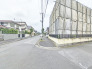 角地につき、開放感に恵まれる住居がここに。
