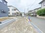 足場が外れて、スッキリした外観が見えてきました。
