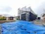 戸建てならではのお庭スペース。BBQやガーデニング、お子様のプールなど、、、、様々な楽しみ方ができるプライベート空間。ご家族皆さままで思いっきりお楽しみください。
