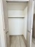 衣類の整理整頓に嬉しいクローゼット付きのお部屋。お子様のお部屋としても便利です。
