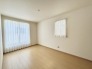 窓から眺める風景は一日の疲れを癒すヒーリングを奏でる、心地の良い時間を演出してくれます。室内も重要ですが、周りの環境もマイホーム選びの大事なポイント

