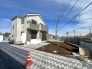 セカンドカーや来客時にも便利なカースペース4台分ございます。
