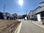 6m幅員の道路に面しておりお車の運転が苦手な方でも安心して出入りいただけます。

