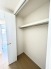 衣類の整理整頓に嬉しいクローゼット付きのお部屋。お子様のお部屋としても便利です。
