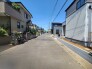 戸建てが立ち並ぶ静かな住宅街。四季折々の移り変わりを感じながら自然と楽しみ、暮らす、そんな毎日を日々の中で感じられる住環境
