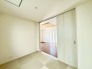 和室があるとやはりどこか心落ち着いてしまいます。客間としてもちょうど良い約4.5帖。

