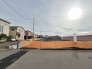全11区画の開発分譲地（建築条件付き売地）
建物に関しては、指定の設計・施工会社が建築をすることが条件です。また外壁の仕様が決められており、選んだ土地区画に合わせて、建物の標準プランが決まっている形になります。